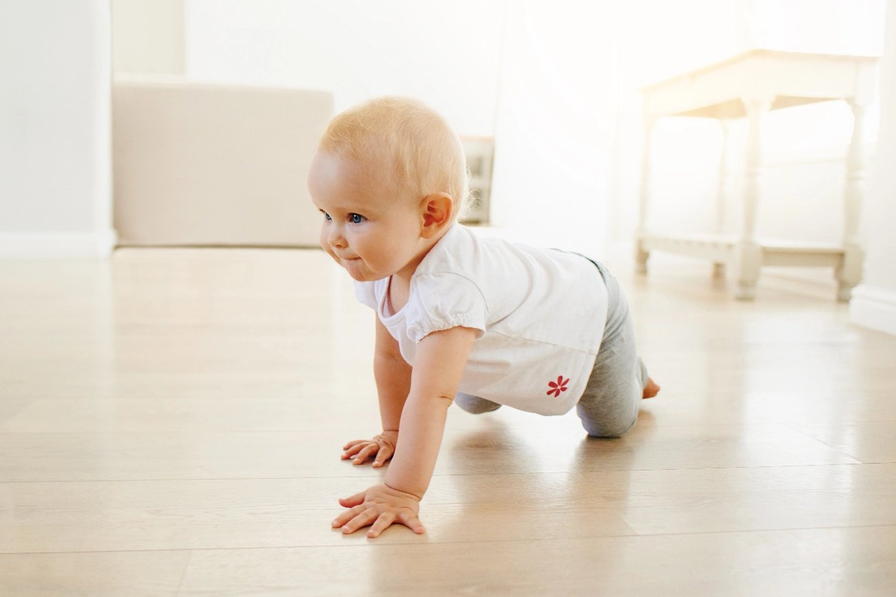 Baby auf dem Arm
